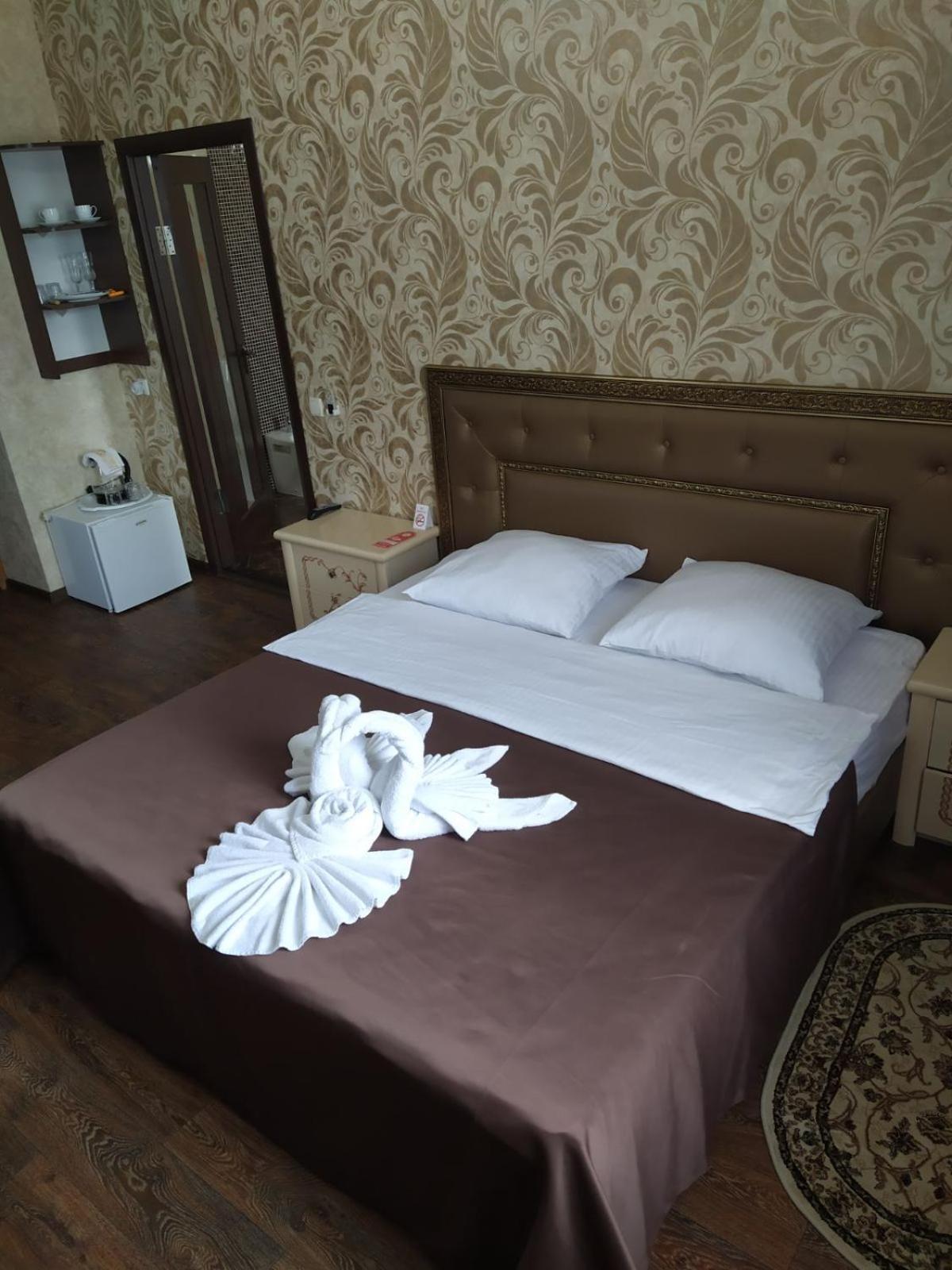 Uman Hotel Exterior photo