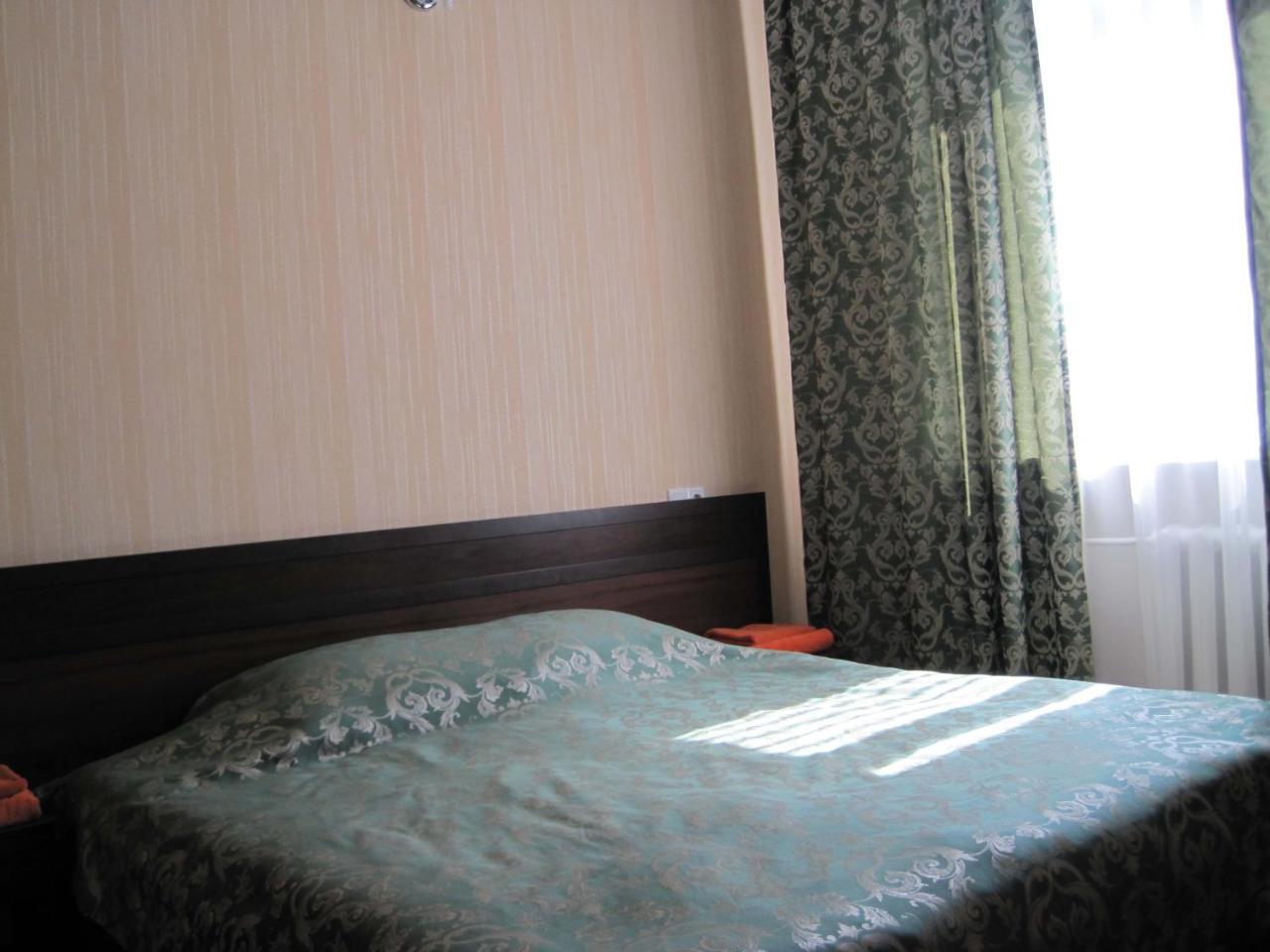 Uman Hotel Exterior photo